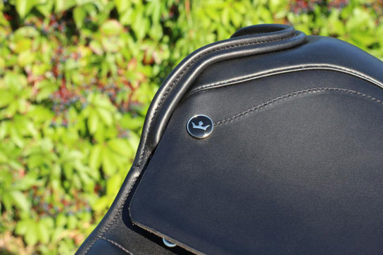 Pflegehinweise für Reitsättel aus Leder Lederpflege Tom Büttner